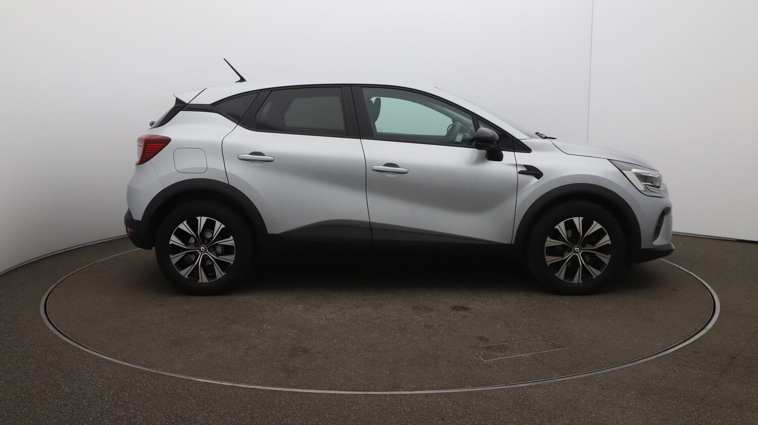 Used Renault Captur 2023 for sale - 75978562: Photo 49