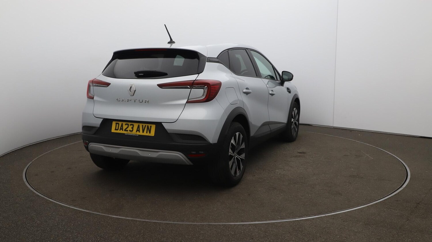Used Renault Captur 2023 for sale - 75978562: Photo 55