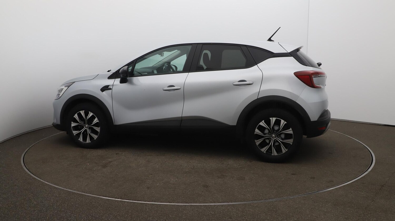 Used Renault Captur 2023 for sale - 75978562: Photo 58