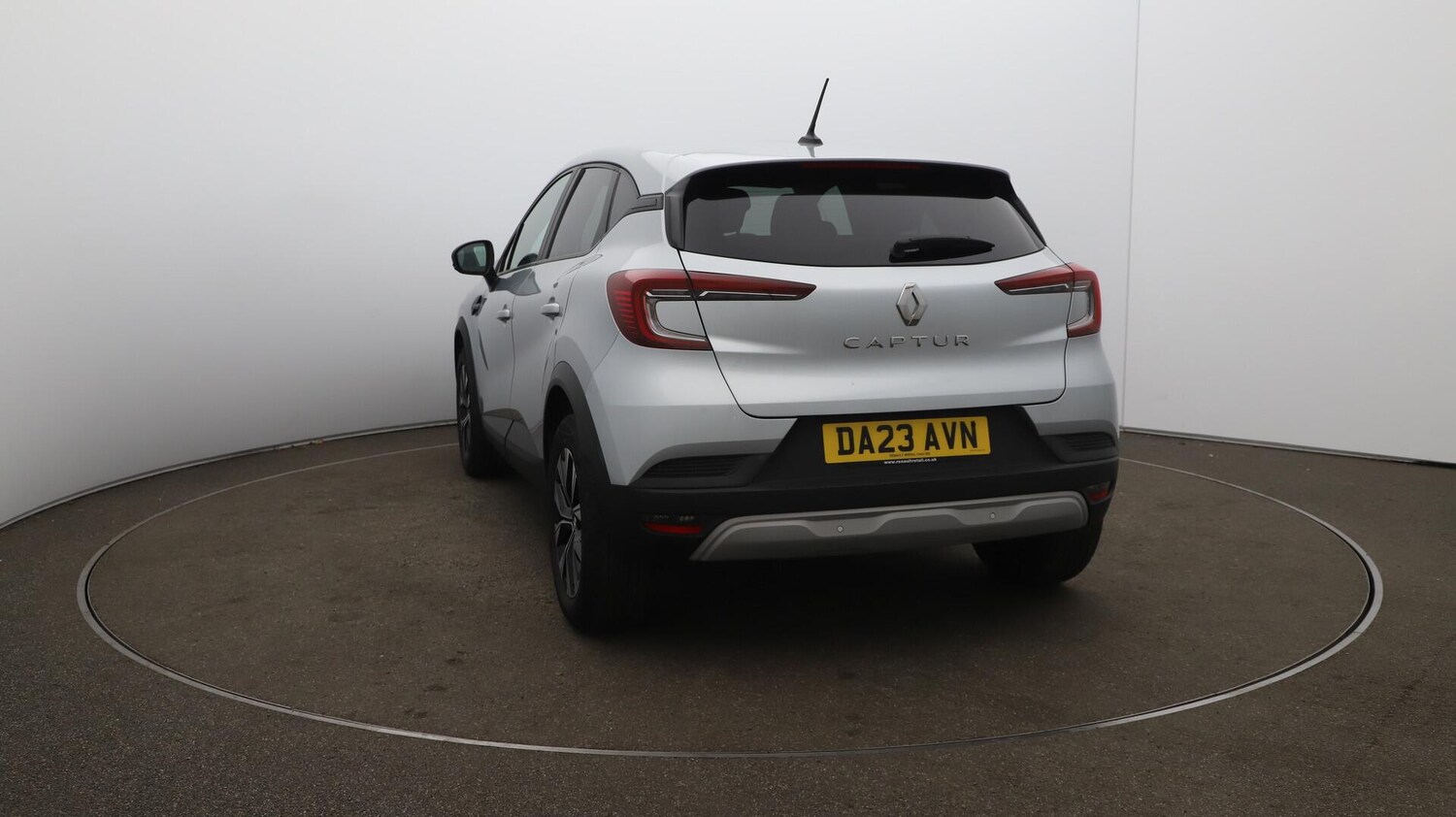 Used Renault Captur 2023 for sale - 75978562: Photo 60