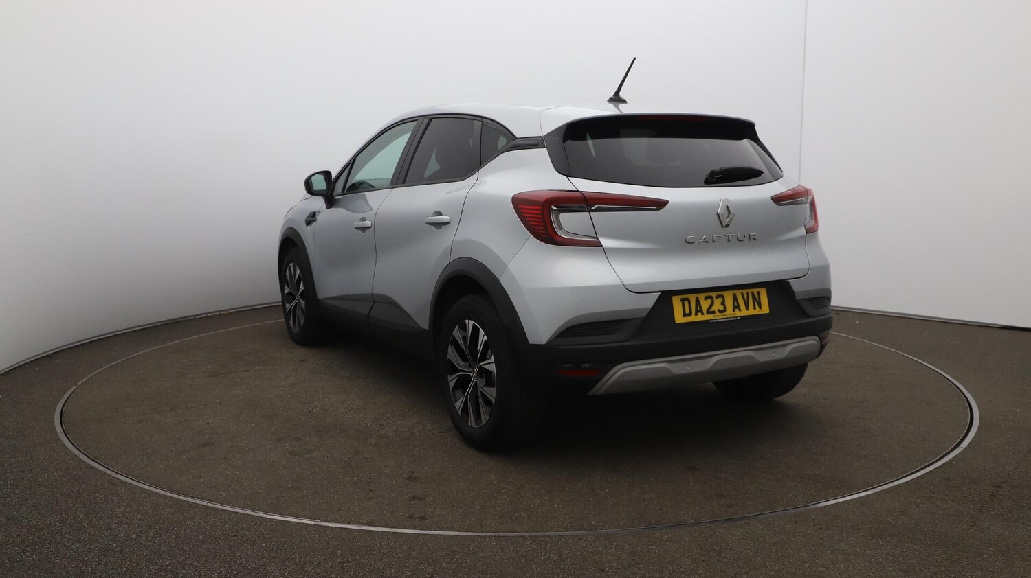 Used Renault Captur 2023 for sale - 75978562: Photo 61
