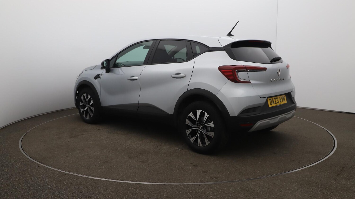 Used Renault Captur 2023 for sale - 75978562: Photo 63