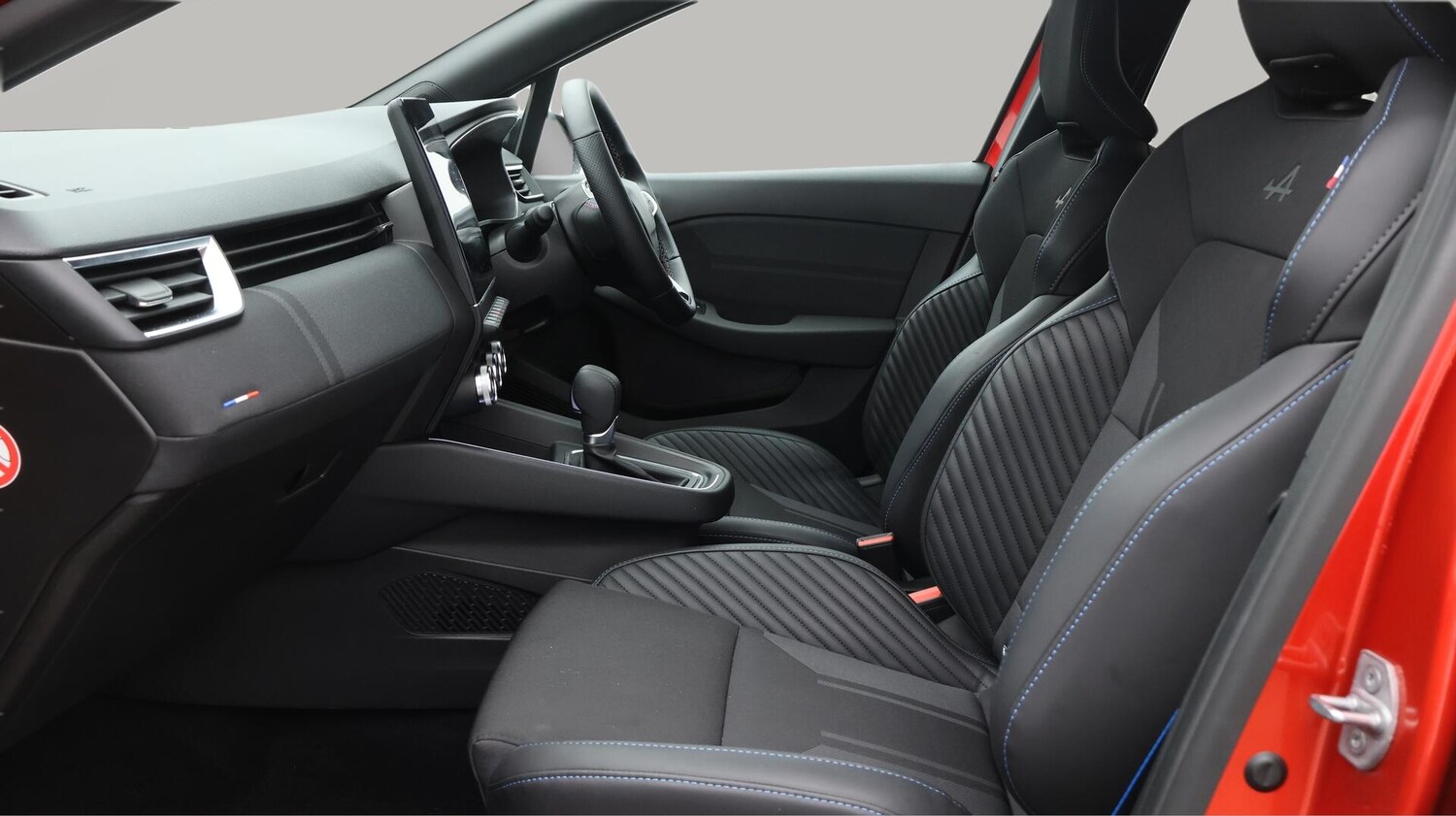 Used Renault Clio 2025 for sale - 76572251: Photo 15