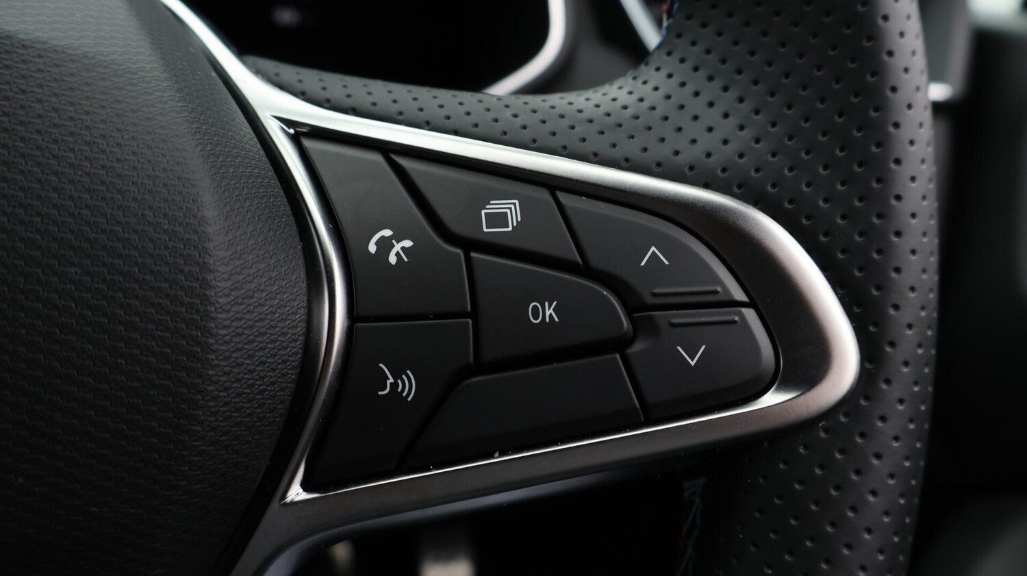 Used Renault Clio 2025 for sale - 76572251: Photo 24