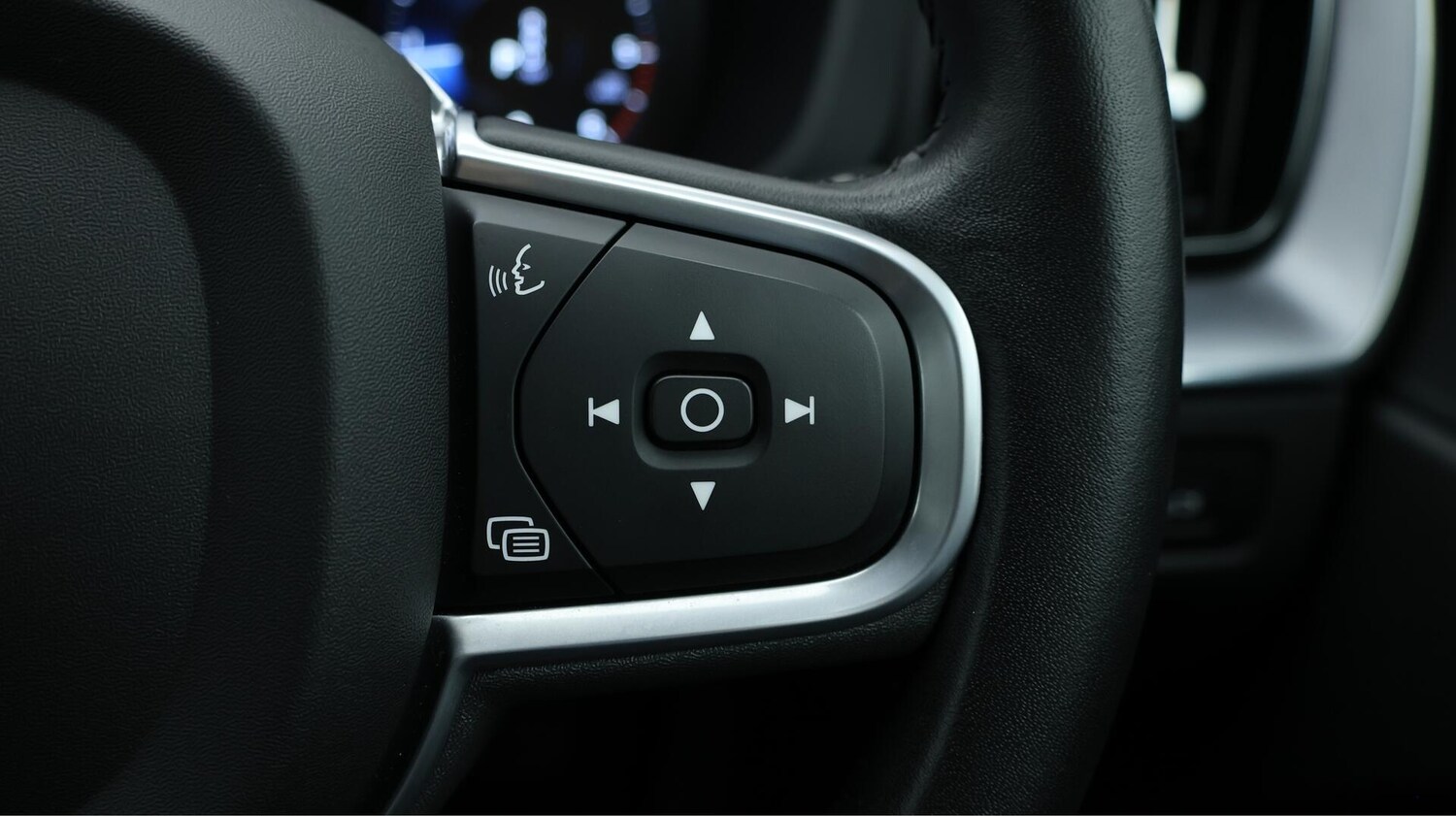 Used Volvo XC60 2021 for sale - 76031625: Photo 25