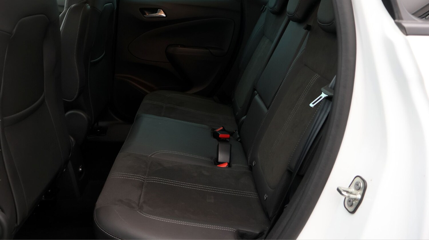 Used Vauxhall Crossland 2022 for sale - 77901228: Photo 16