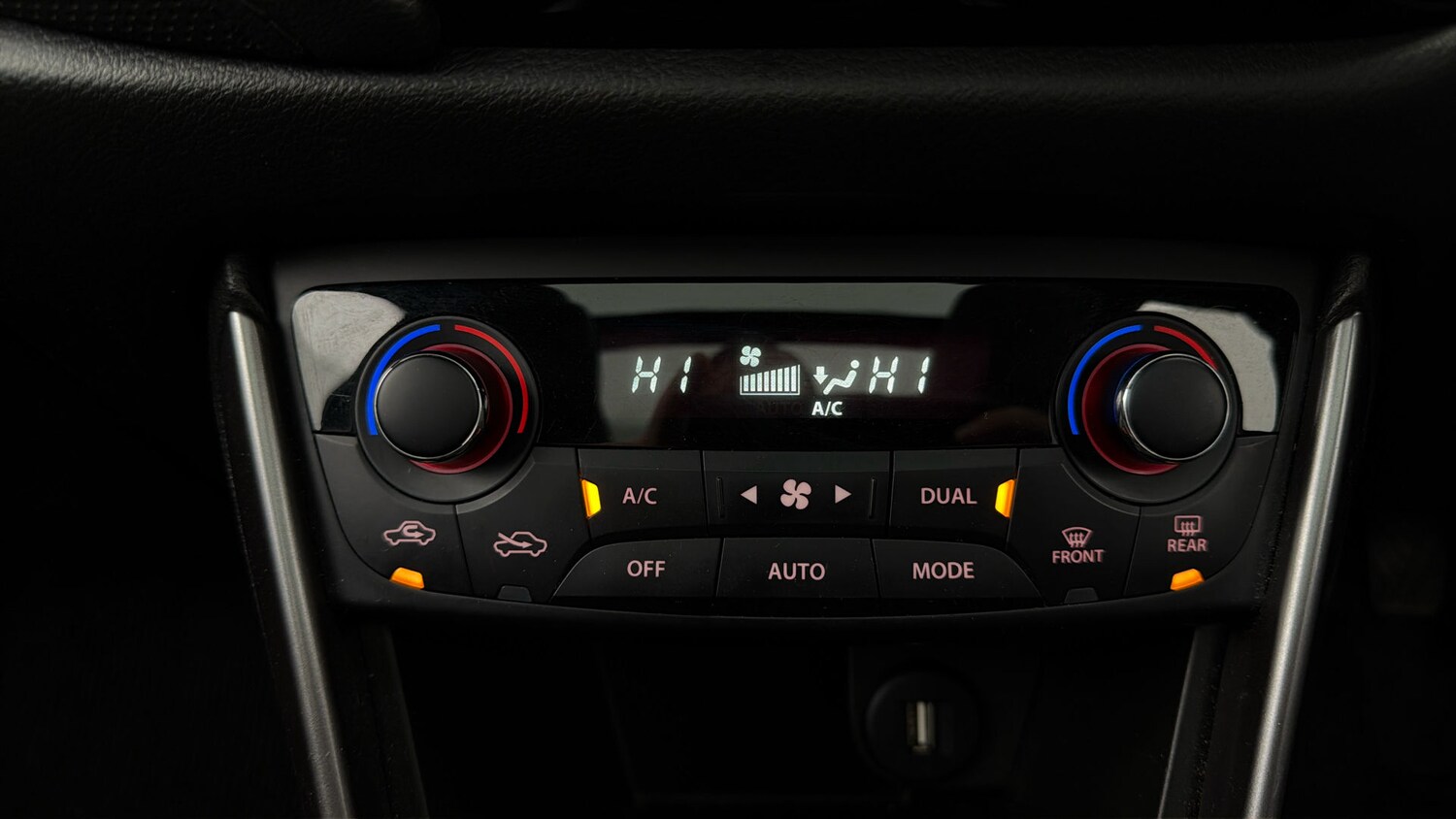 Used Suzuki SX4 S-Cross 2023 for sale - 77962078: Photo 11