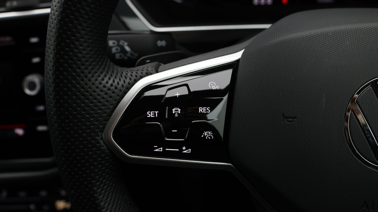 Used Volkswagen Tiguan 2023 for sale - 77747560: Photo 24