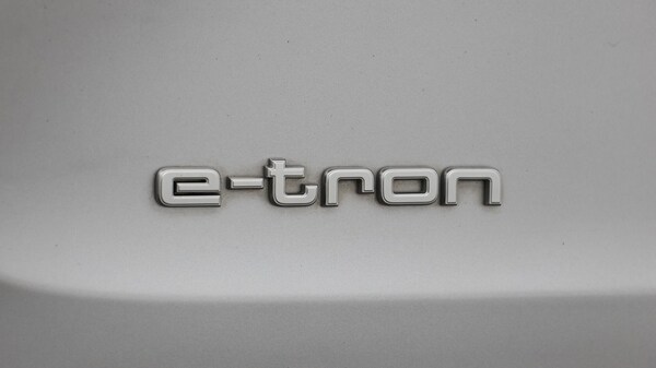 Used Audi e-tron 2022 for sale - 76283747: Photo 23