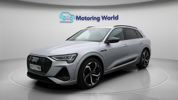Used Audi e-tron 2022 for sale - 76283747: Photo 4