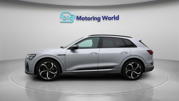 Used Audi e-tron 2022 for sale - 76283747: Photo 5