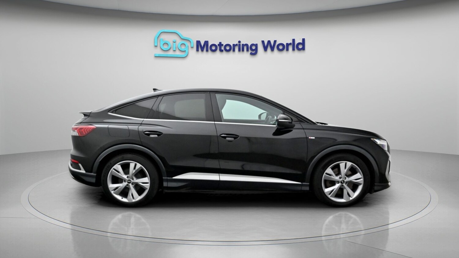 Used Audi Q4 e-tron 2023 for sale - 78222921: Photo 8