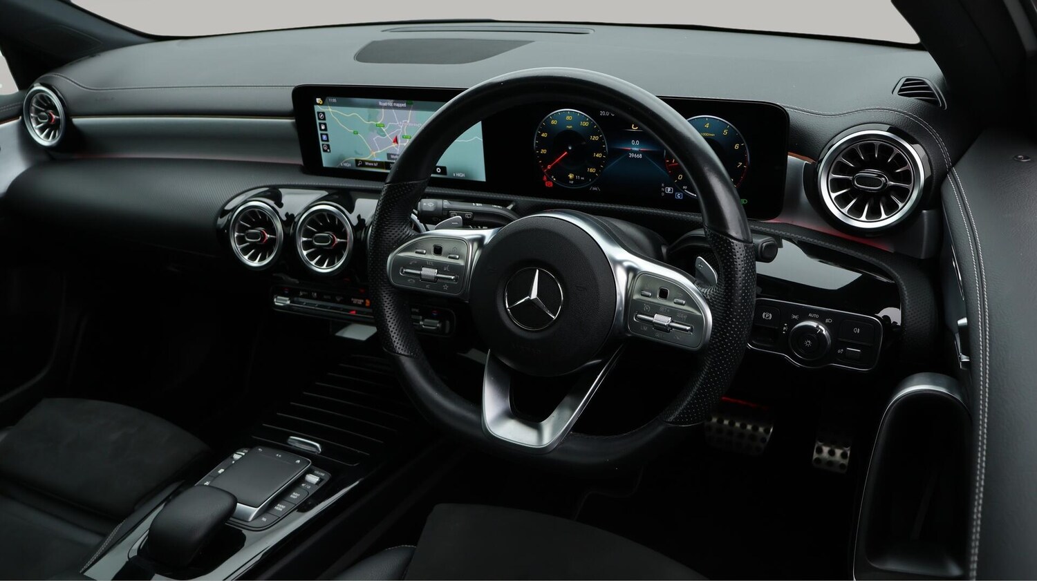 Used Mercedes-Benz A-Class 2021 for sale - 76742473: Photo 10