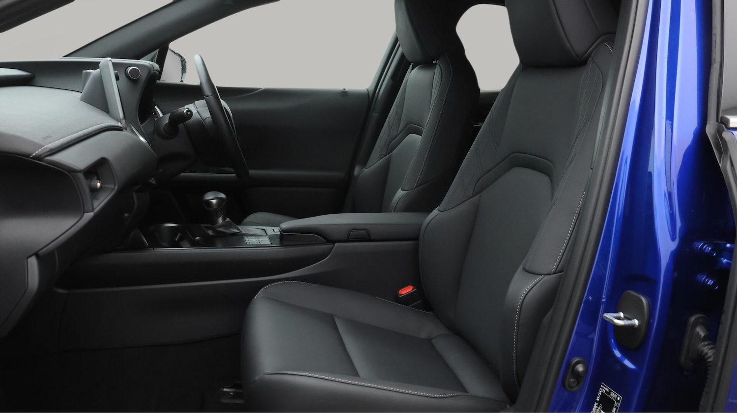 Used Lexus UX 2023 for sale - 76138149: Photo 15