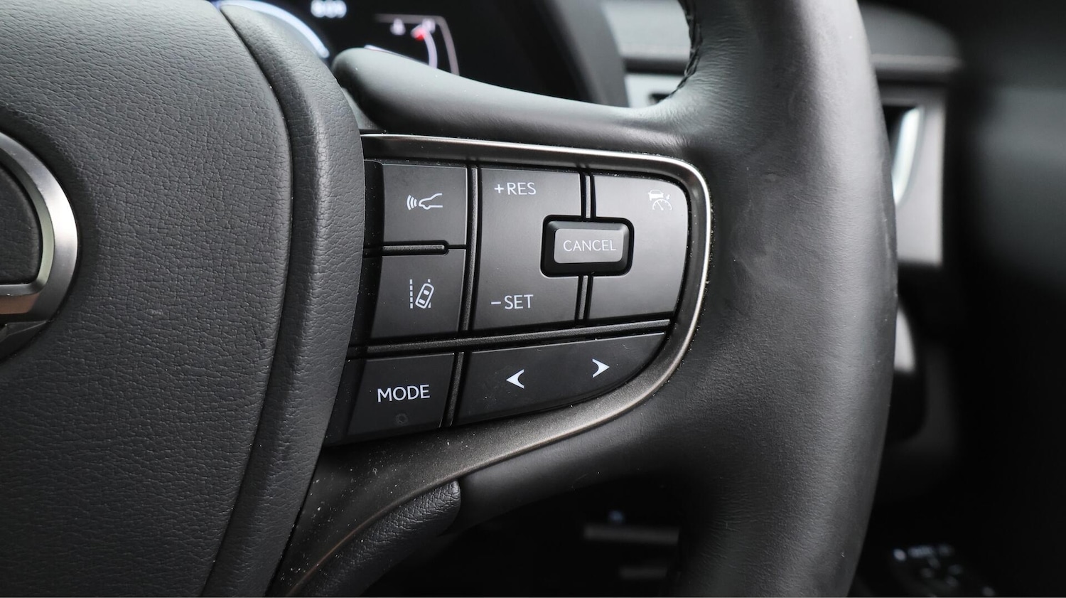 Used Lexus UX 2023 for sale - 76138149: Photo 27