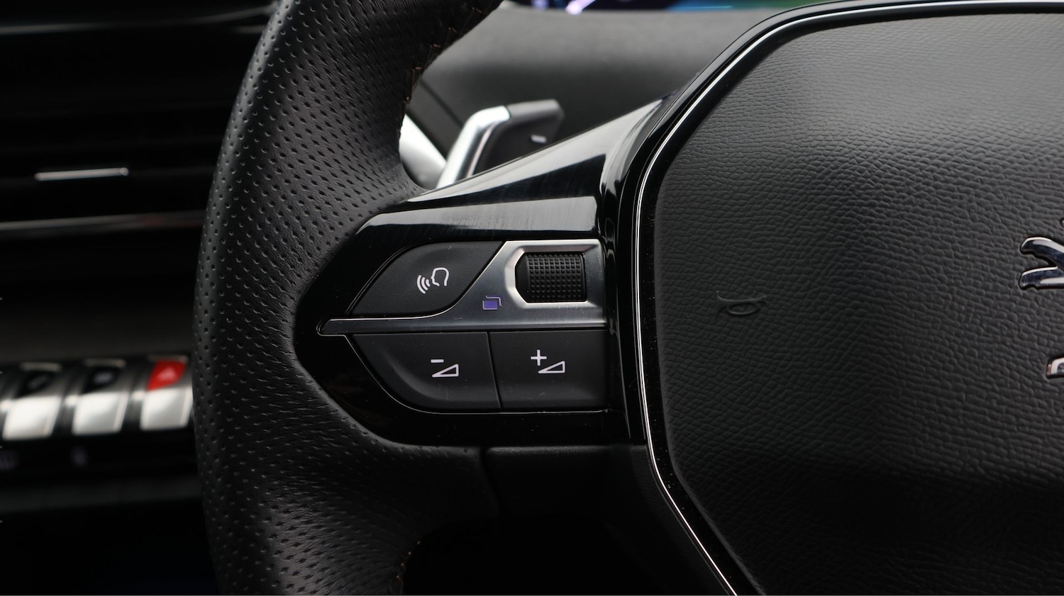 Used Peugeot 3008 2023 for sale - 77820426: Photo 21