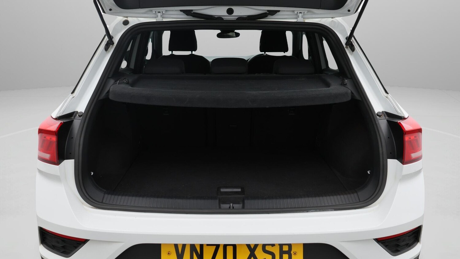 Used Volkswagen T-Roc 2020 for sale - 76370855: Photo 18