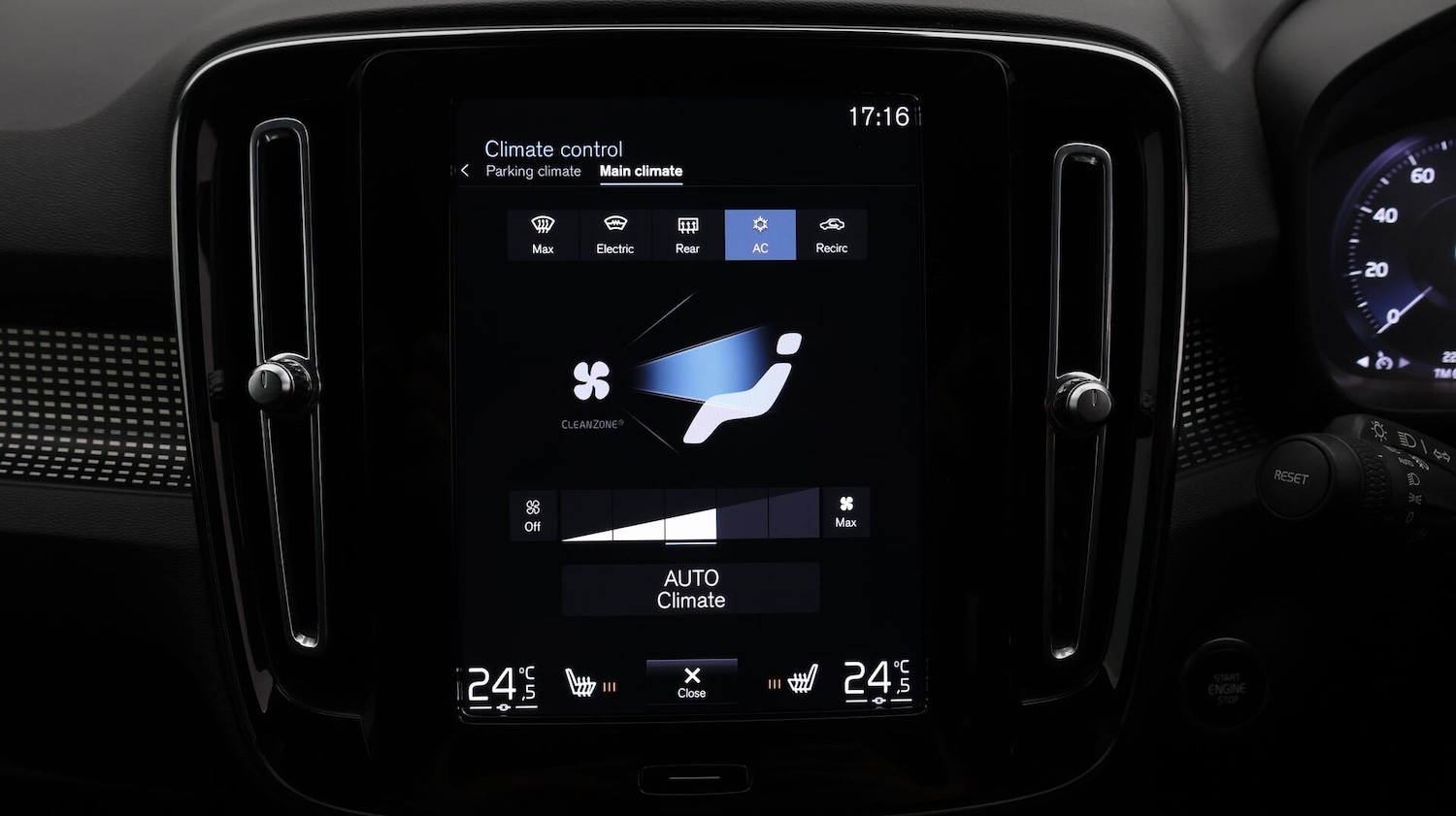 Used Volvo XC40 2022 for sale - 76646273: Photo 13