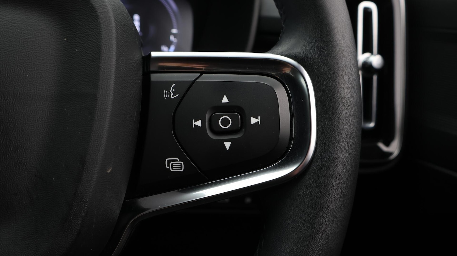 Used Volvo XC40 2022 for sale - 76646273: Photo 26