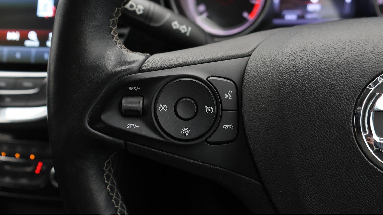 Used Vauxhall Astra 2018 for sale - 76772194: Photo 24