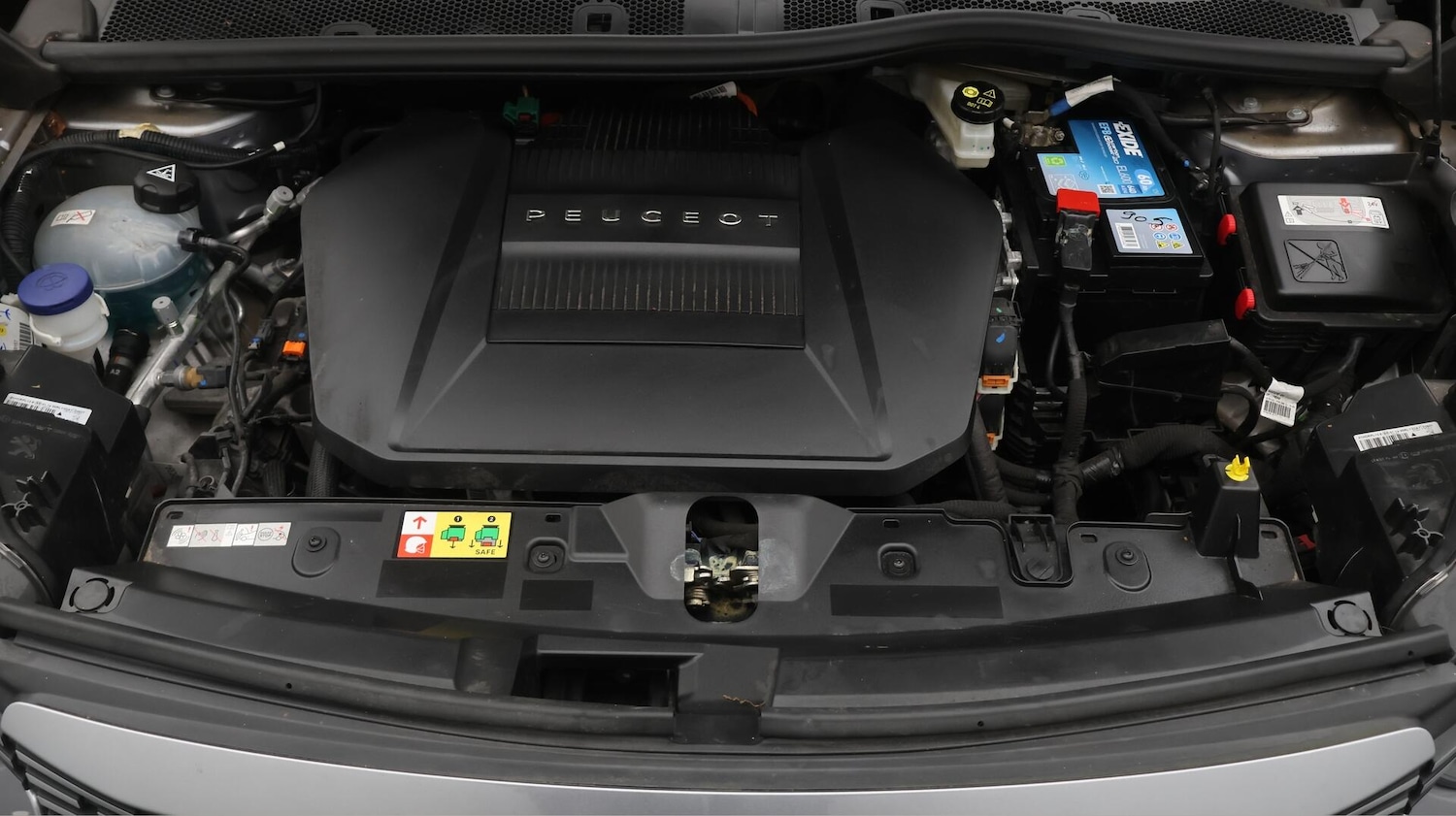 Used Peugeot E-2008 2021 for sale - 76425082: Photo 20