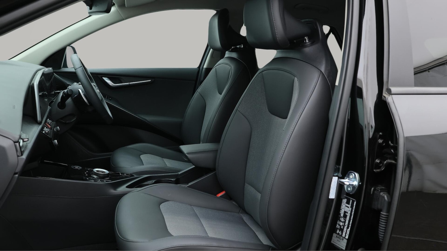 Used Kia Niro 2024 for sale - 76136690: Photo 15