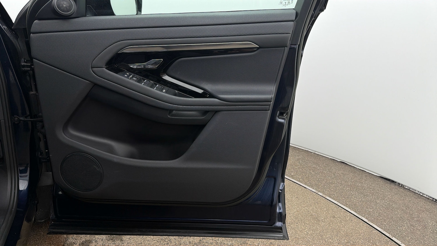 Used Land Rover Range Rover Evoque 2023 for sale - 78133766: Photo 14