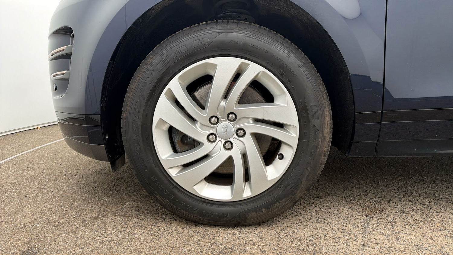 Used Land Rover Range Rover Evoque 2023 for sale - 78133766: Photo 17