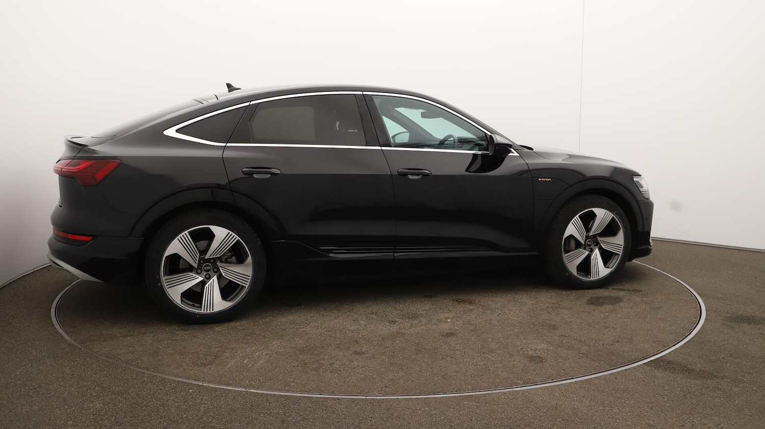 Used Audi e-tron 2022 for sale - 76136396: Photo 52