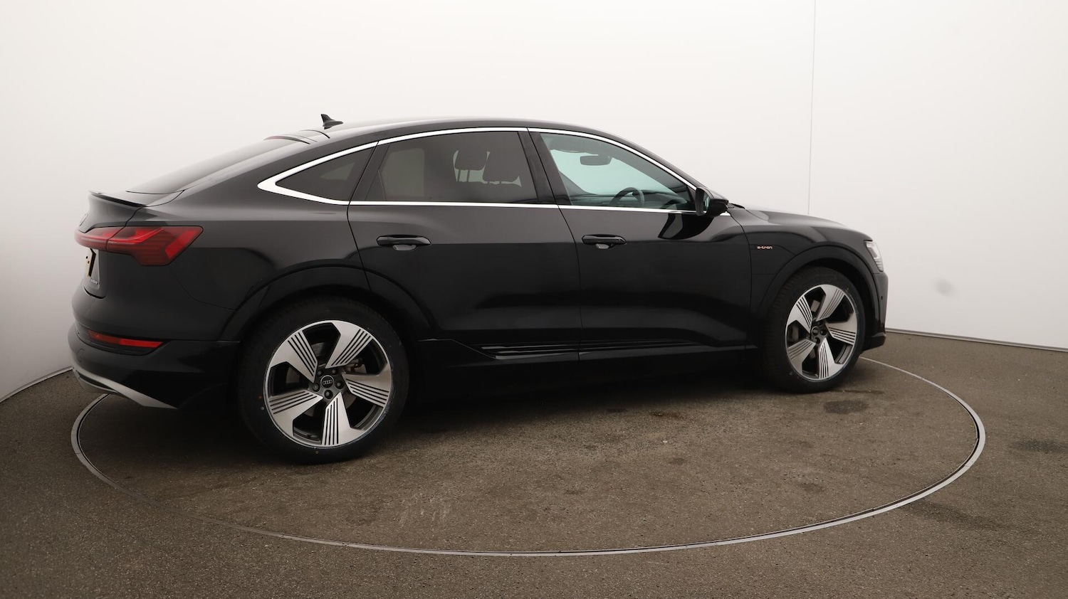 Used Audi e-tron 2022 for sale - 76136396: Photo 53