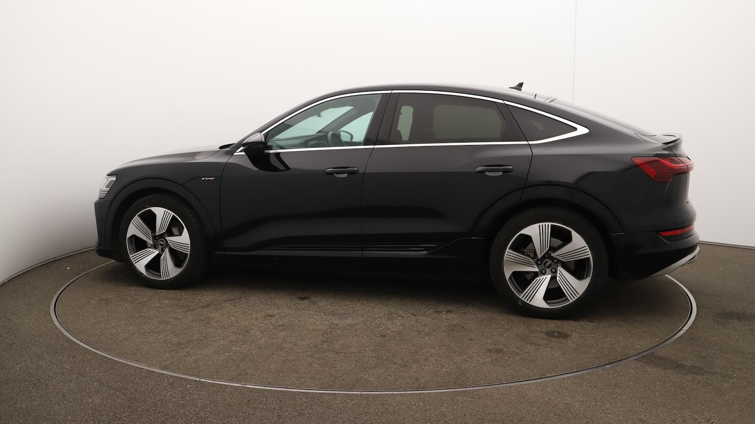 Used Audi e-tron 2022 for sale - 76136396: Photo 59