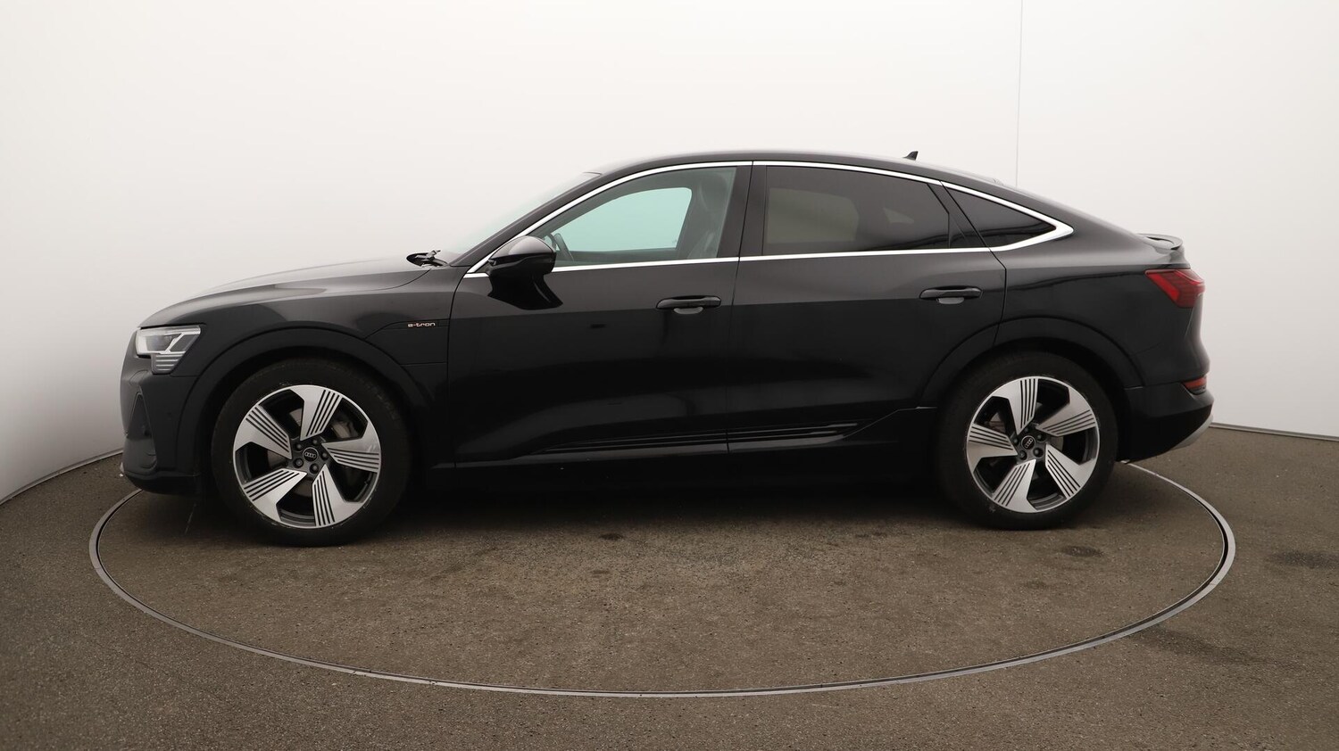 Used Audi e-tron 2022 for sale - 76136396: Photo 66