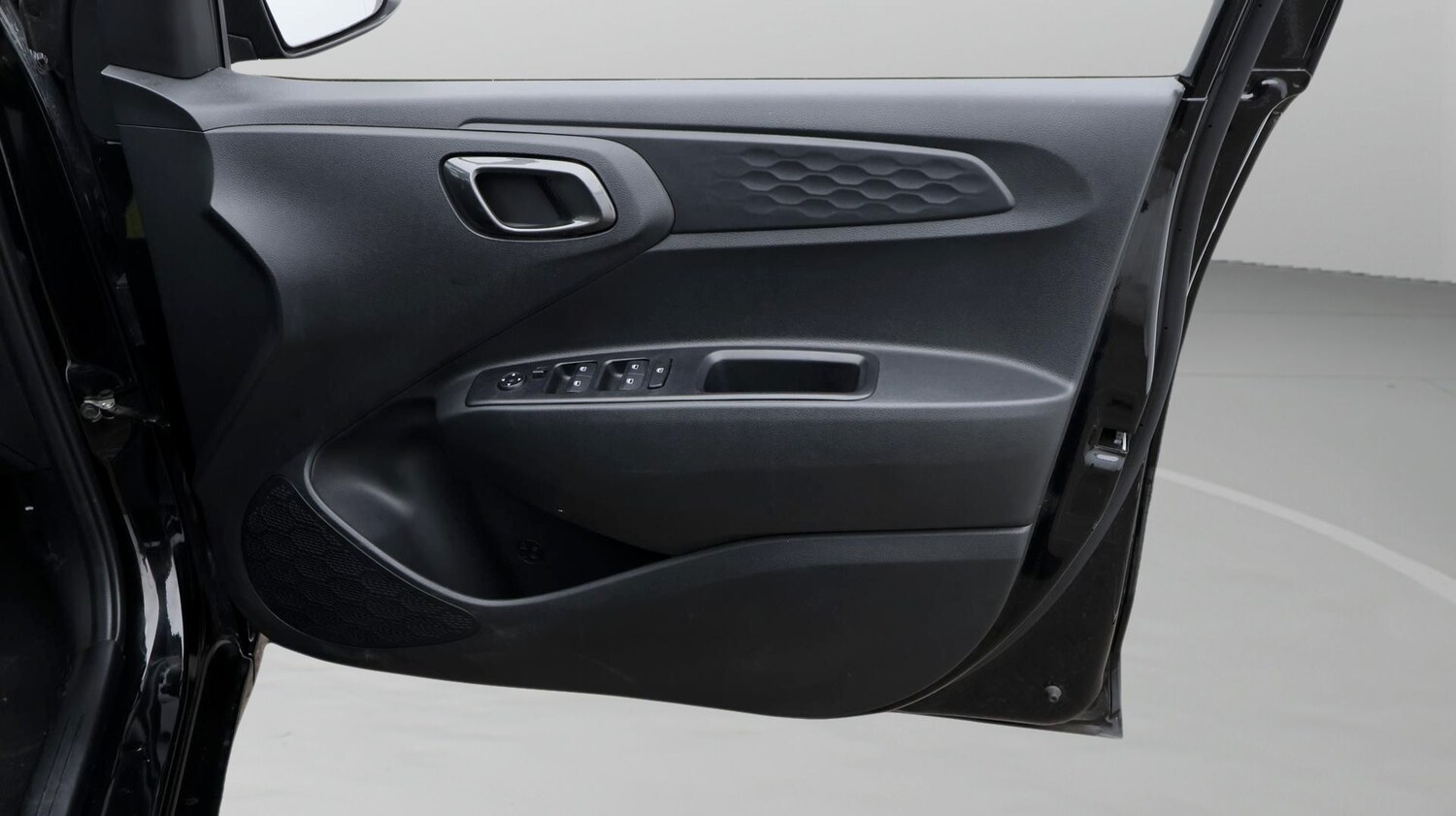 Used Hyundai i10 2024 for sale - 77679847: Photo 15