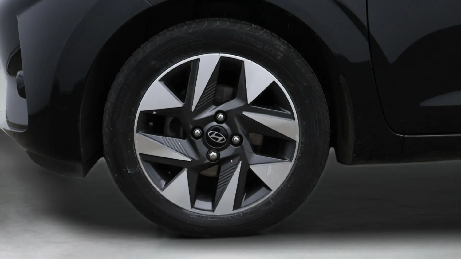 Used Hyundai i10 2024 for sale - 77679847: Photo 18