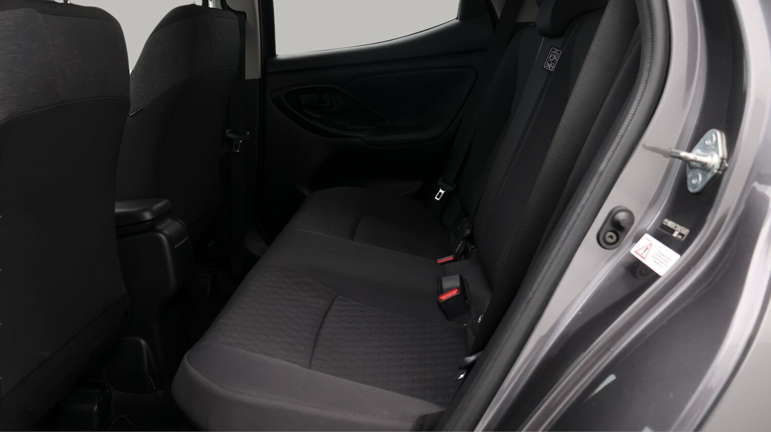 Used Toyota Yaris 2023 for sale - 77618602: Photo 16