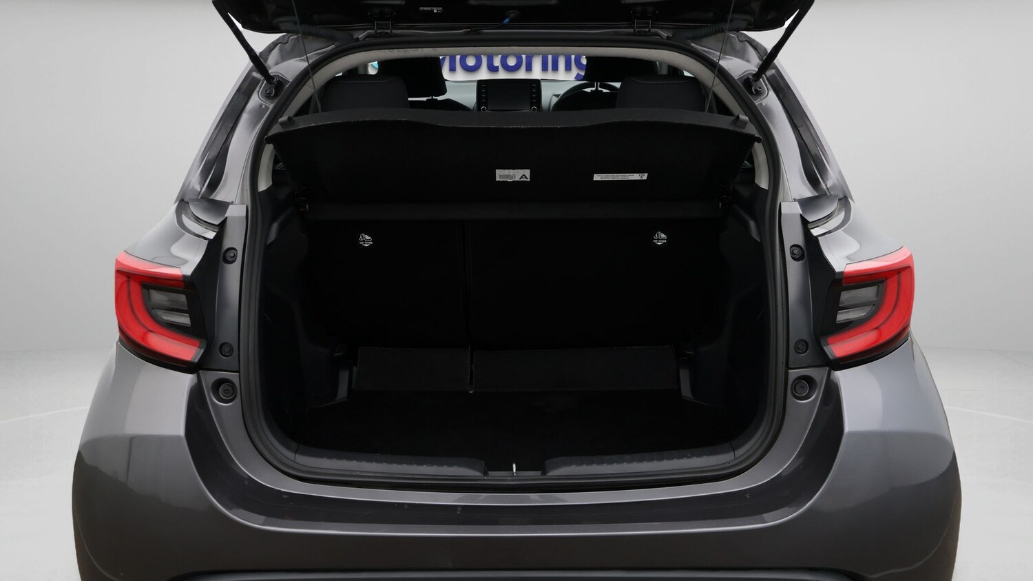 Used Toyota Yaris 2023 for sale - 77618602: Photo 17