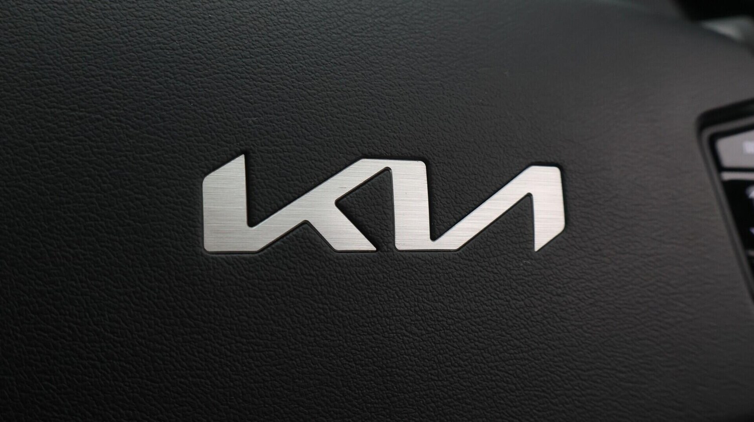 Used Kia EV6 for sale - 76735157: Photo 24