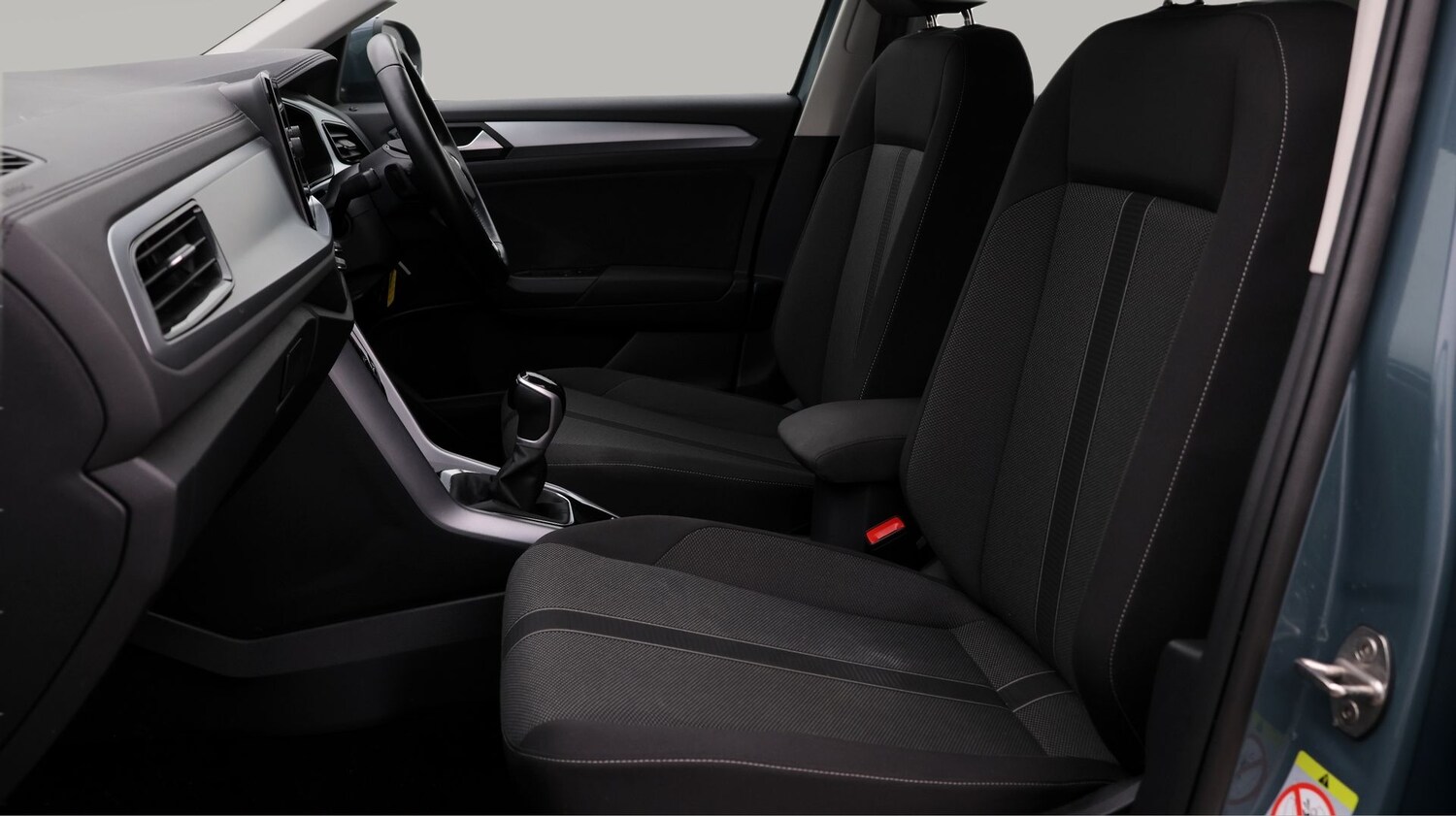 Used Volkswagen T-Roc 2023 for sale - 77293918: Photo 14