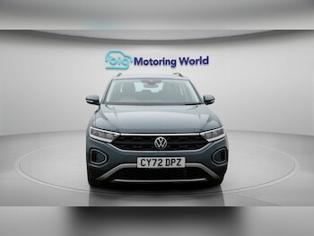 Used Volkswagen T-Roc 2023 for sale - 77293918: Photo