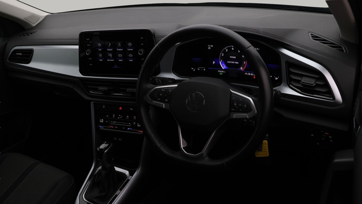 Used Volkswagen T-Roc 2023 for sale - 77293918: Photo 9