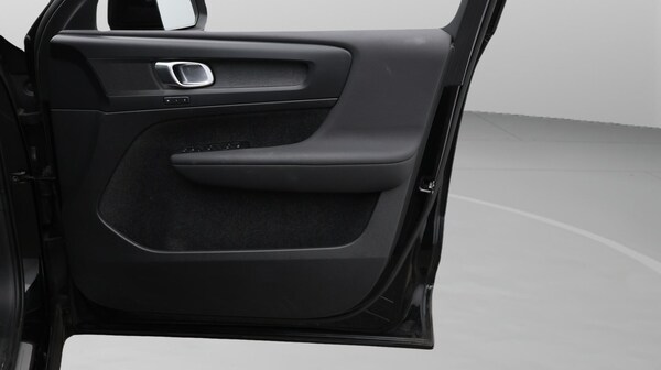 Used Volvo XC40 2022 for sale - 76152102: Photo 16