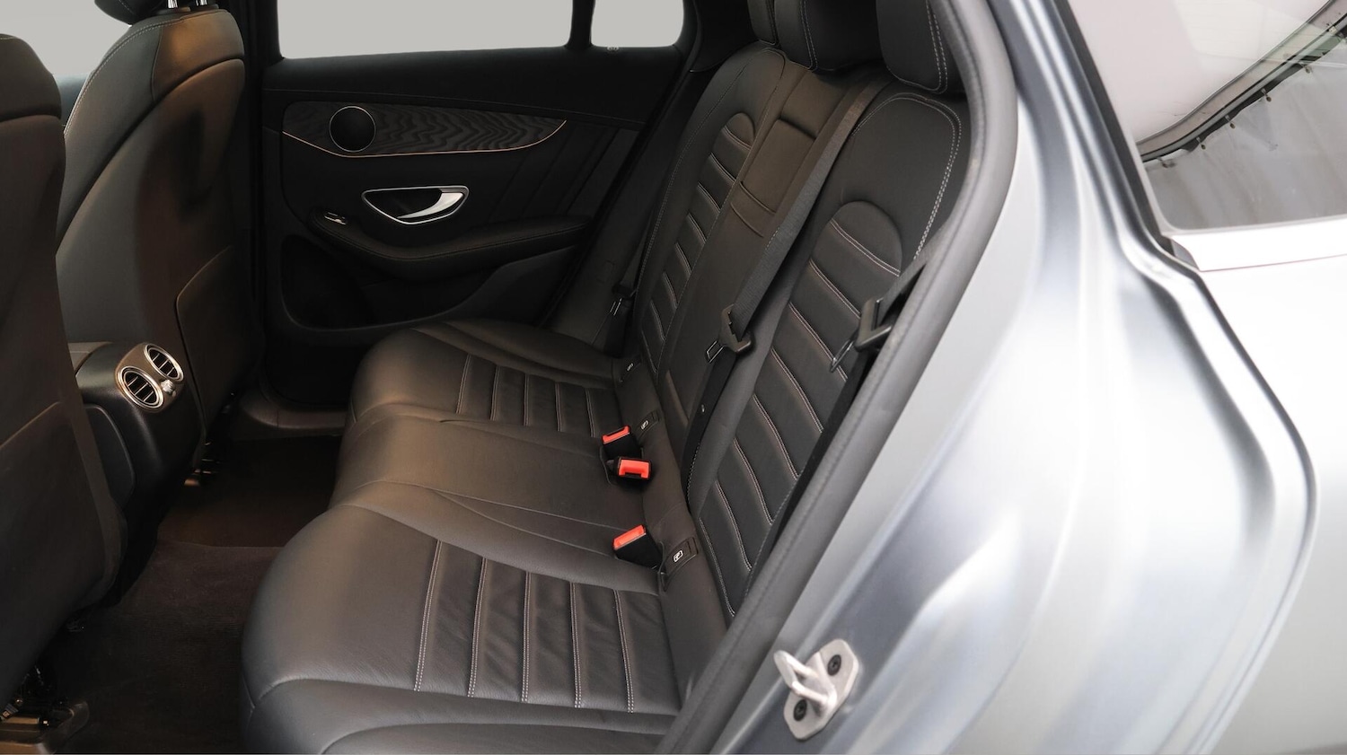 Used Mercedes-Benz EQC 2023 for sale - 76388989: Photo 17