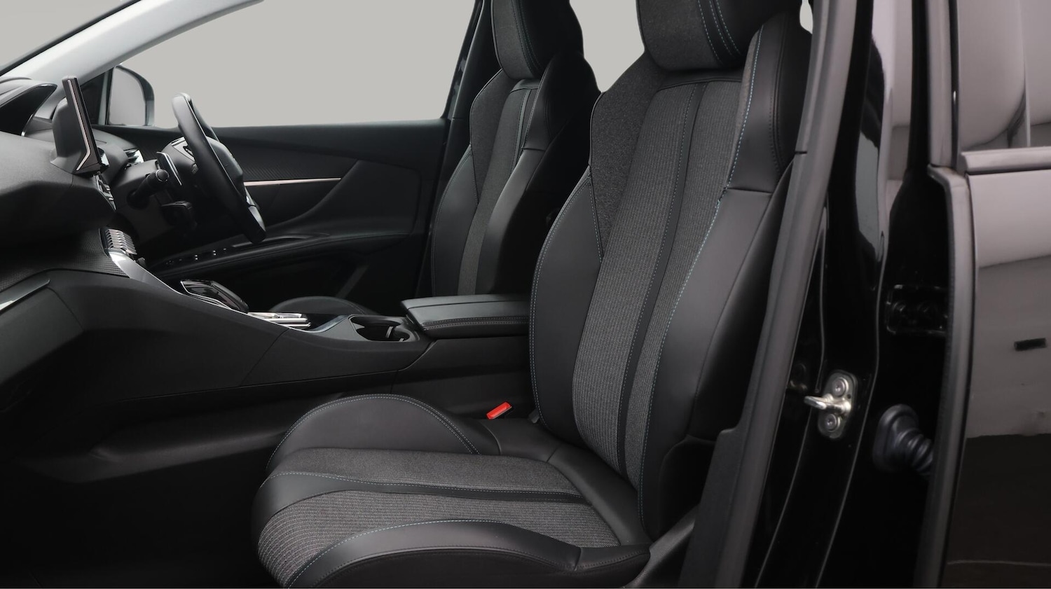 Used Peugeot 5008 2021 for sale - 76522014: Photo 15