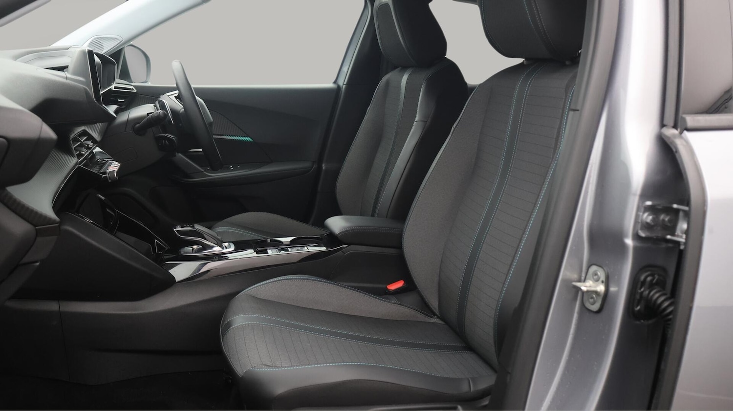 Used Peugeot 2008 2022 for sale - 76538314: Photo 15