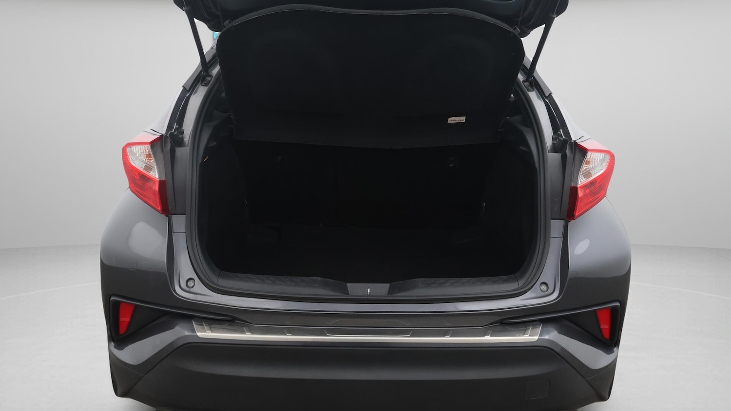 Used Toyota C-HR for sale - 76727220: Photo 18