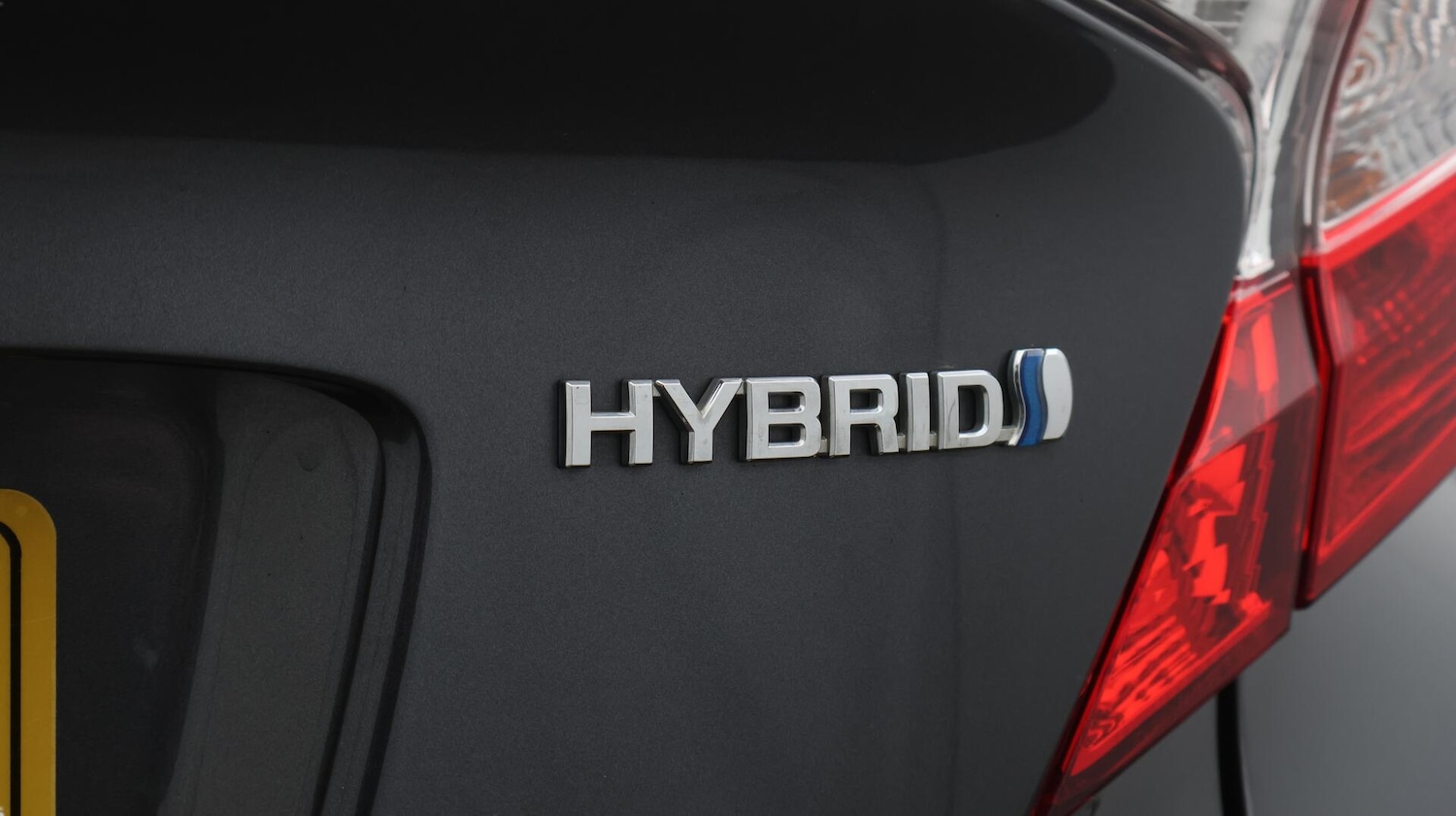 Used Toyota C-HR for sale - 76727220: Photo 24