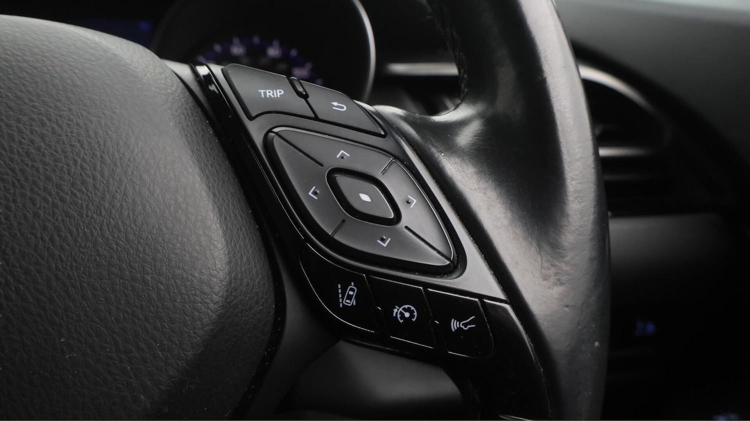 Used Toyota C-HR for sale - 76727220: Photo 26