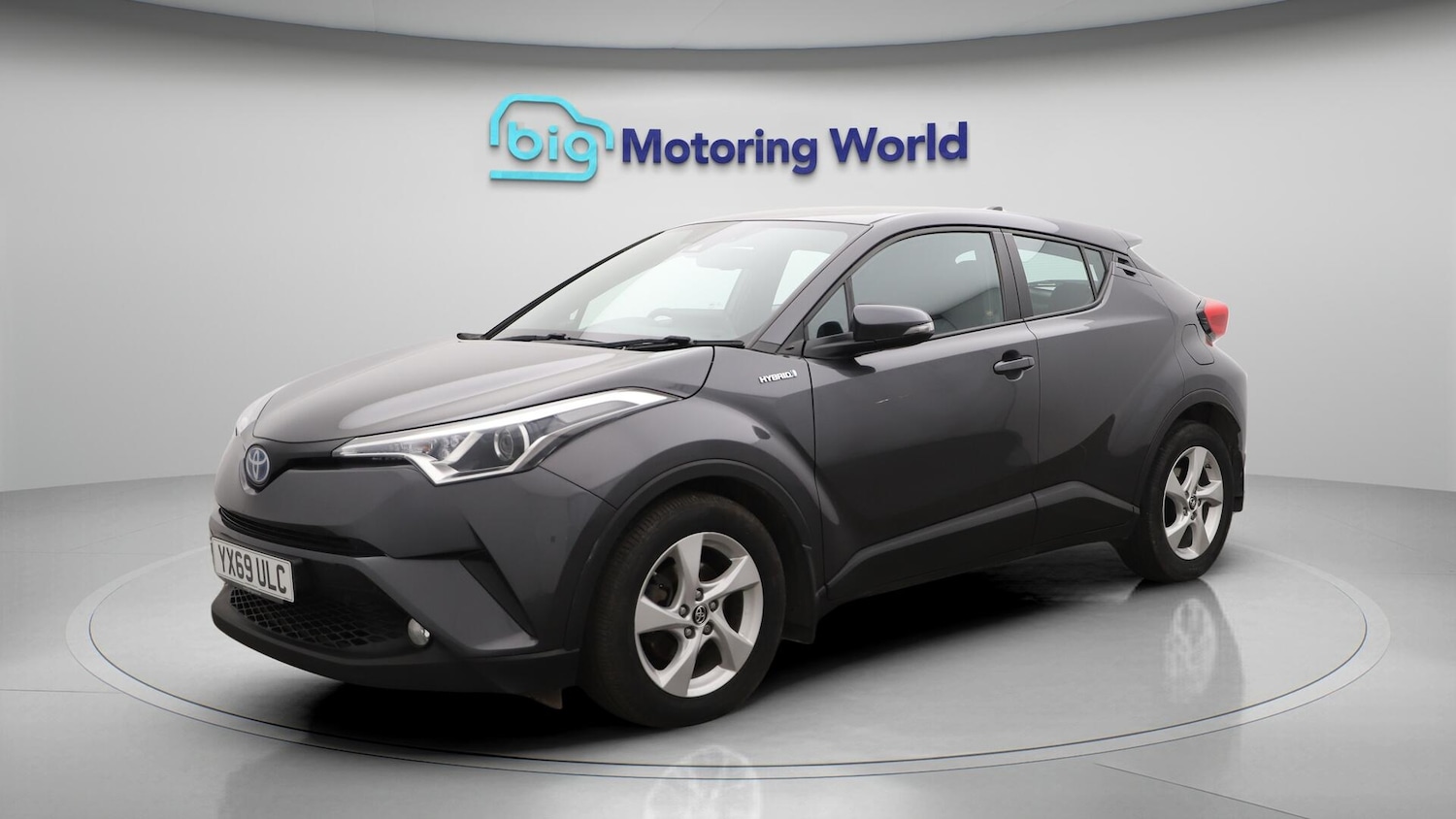 Used Toyota C-HR for sale - 76727220: Photo 4