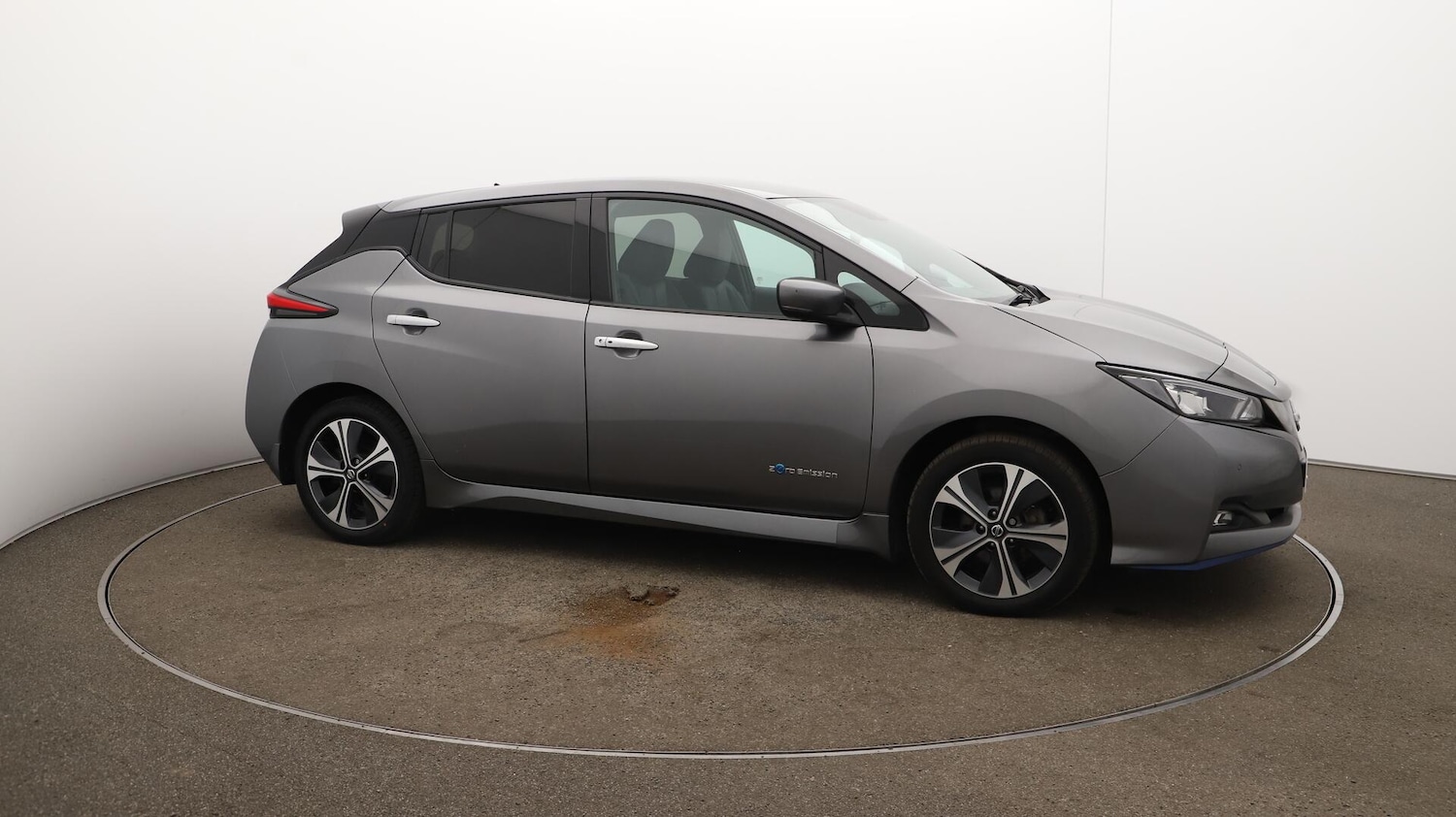 Used Nissan Leaf 2021 for sale - 76099204: Photo 32