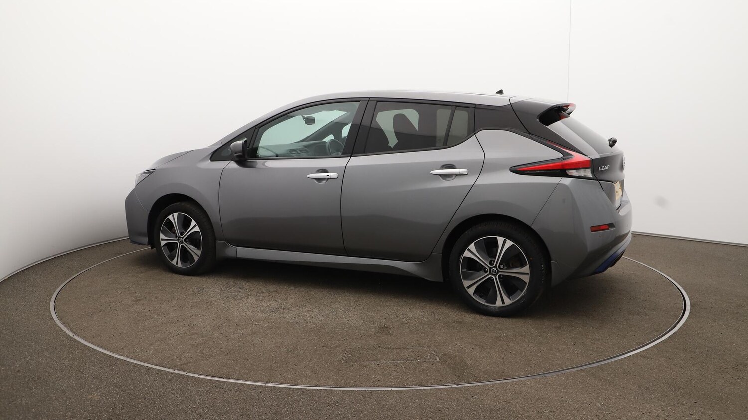 Used Nissan Leaf 2021 for sale - 76099204: Photo 34